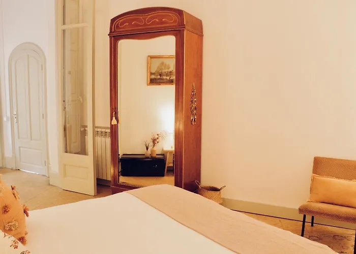 La Casa Gran Bed & Breakfast