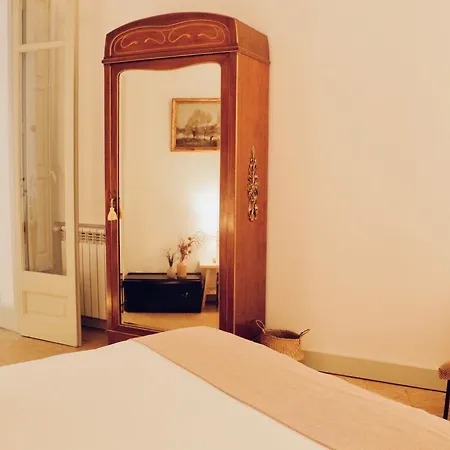 La Casa Gran Bed & Breakfast